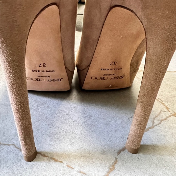 Jimmy Choo suede neutral pumps heels platform 37 US 7 beige tan - Picture 7 of 14
